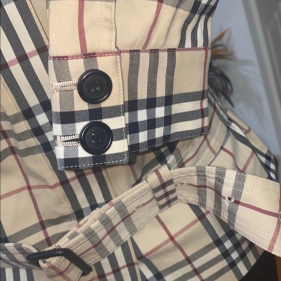 Burberry London Botton Down Long Sleeve with Neck Buckle